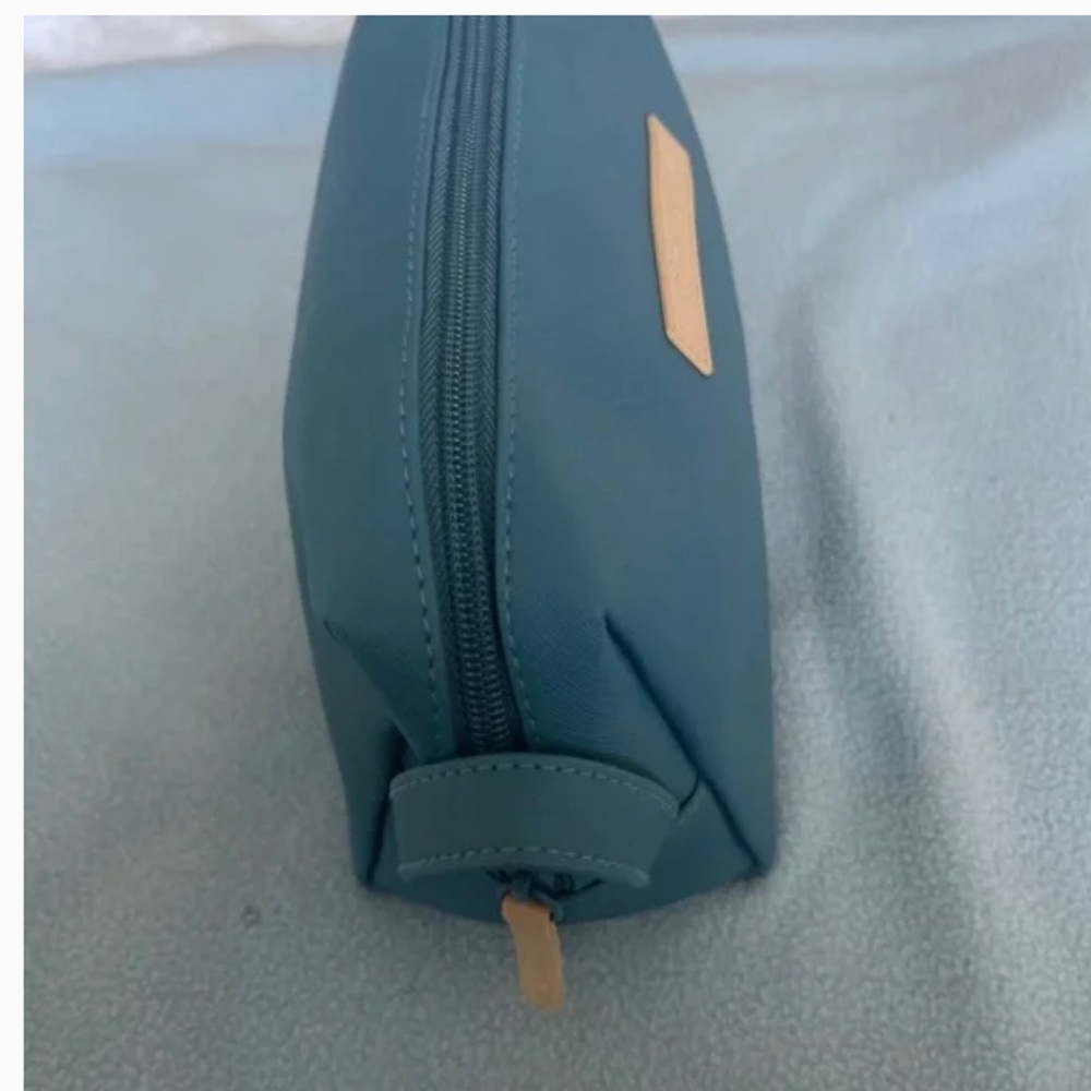 Bespoke Essentials Ultimate Dopp Kit - His Or Hers View 2
